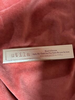 Stila Blush & Bronze Duo - grapefruit and caramel- brand new never used
